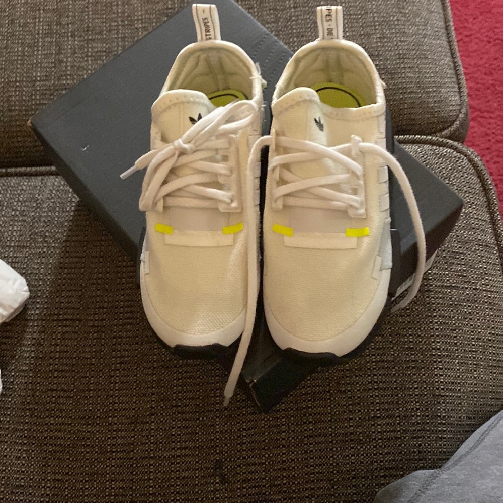 Adidas toddler size 9